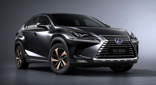 Новый Lexus получил рублевый ценник