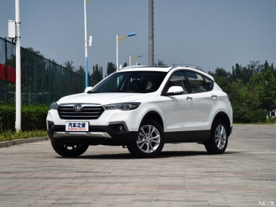 Китайская компания FAW обновила российскую версию Besturn X80