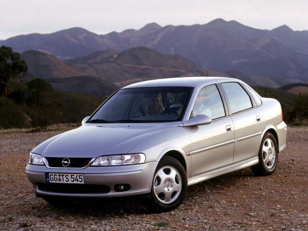 Opel Vectra B успешный конкурент на рынке автомобилей